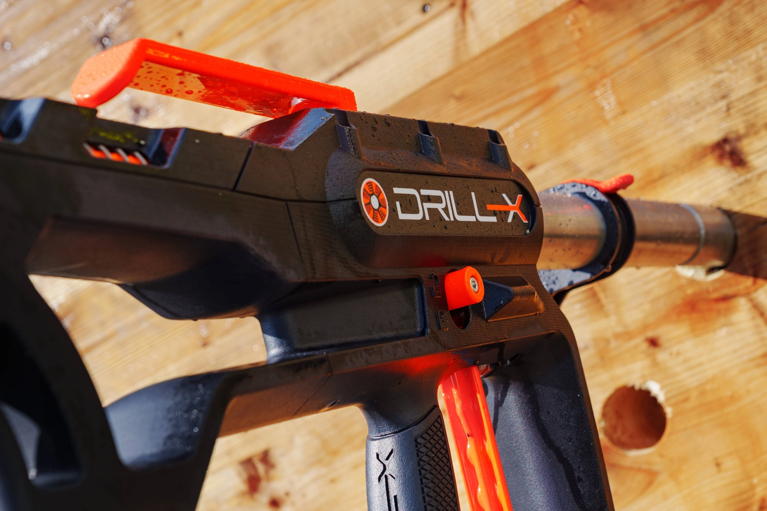 BSD Ulm Brandschutz Dienstleistungen - Schwarz-weiß Nahaufnahme eines Drill-X